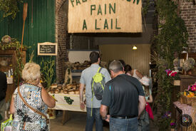 Stand de pain à l'ail 